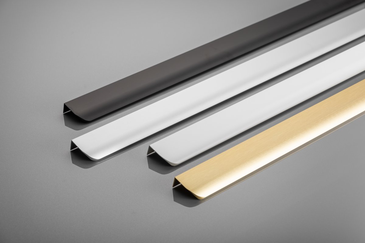 Aluminijska ručka HEXA C = 96 mm bijela